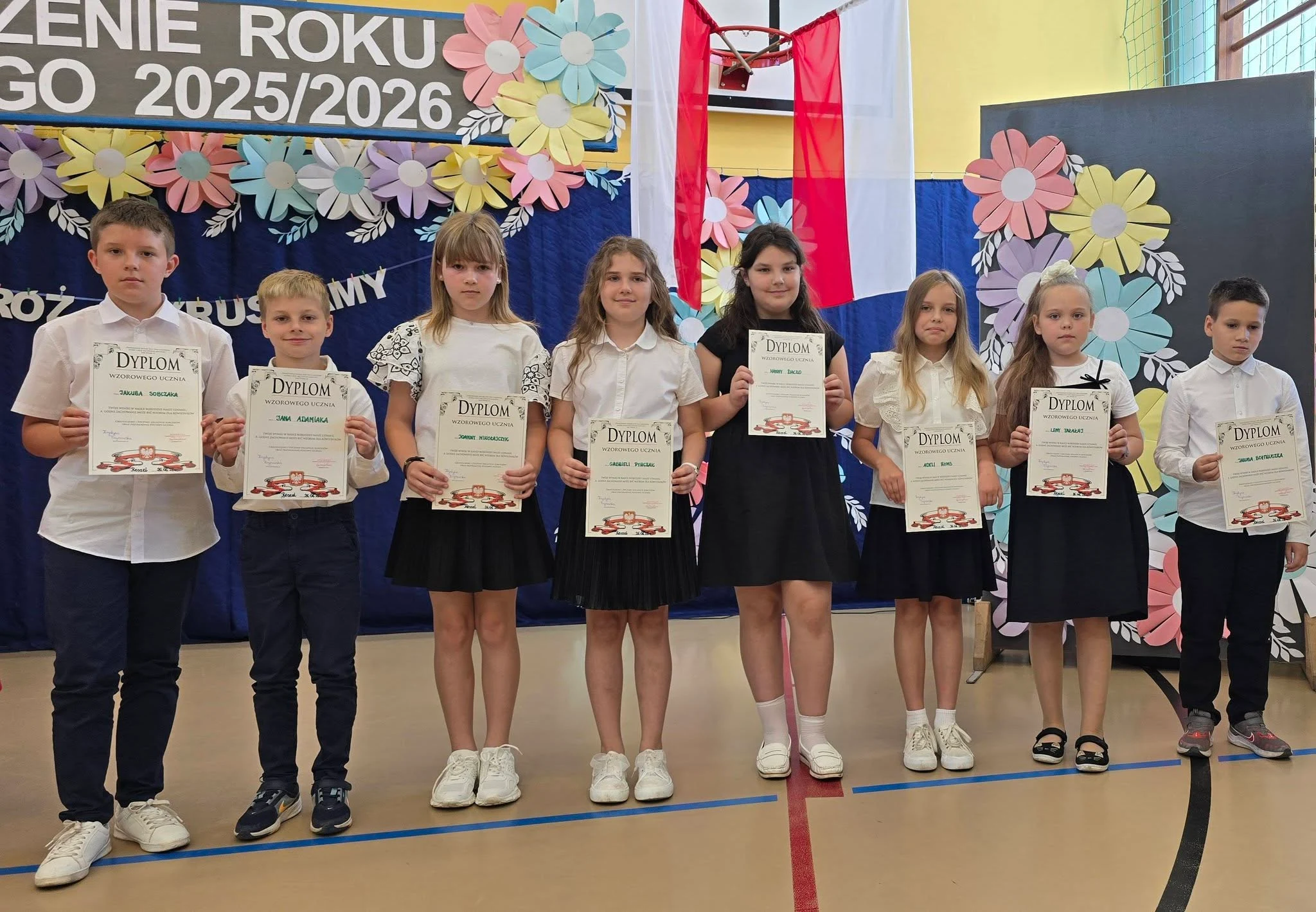 Reszel pożegnał rok szkolny 2025/2026. Nagrody dla wyróżnionych uczniów — zdjęcie 13