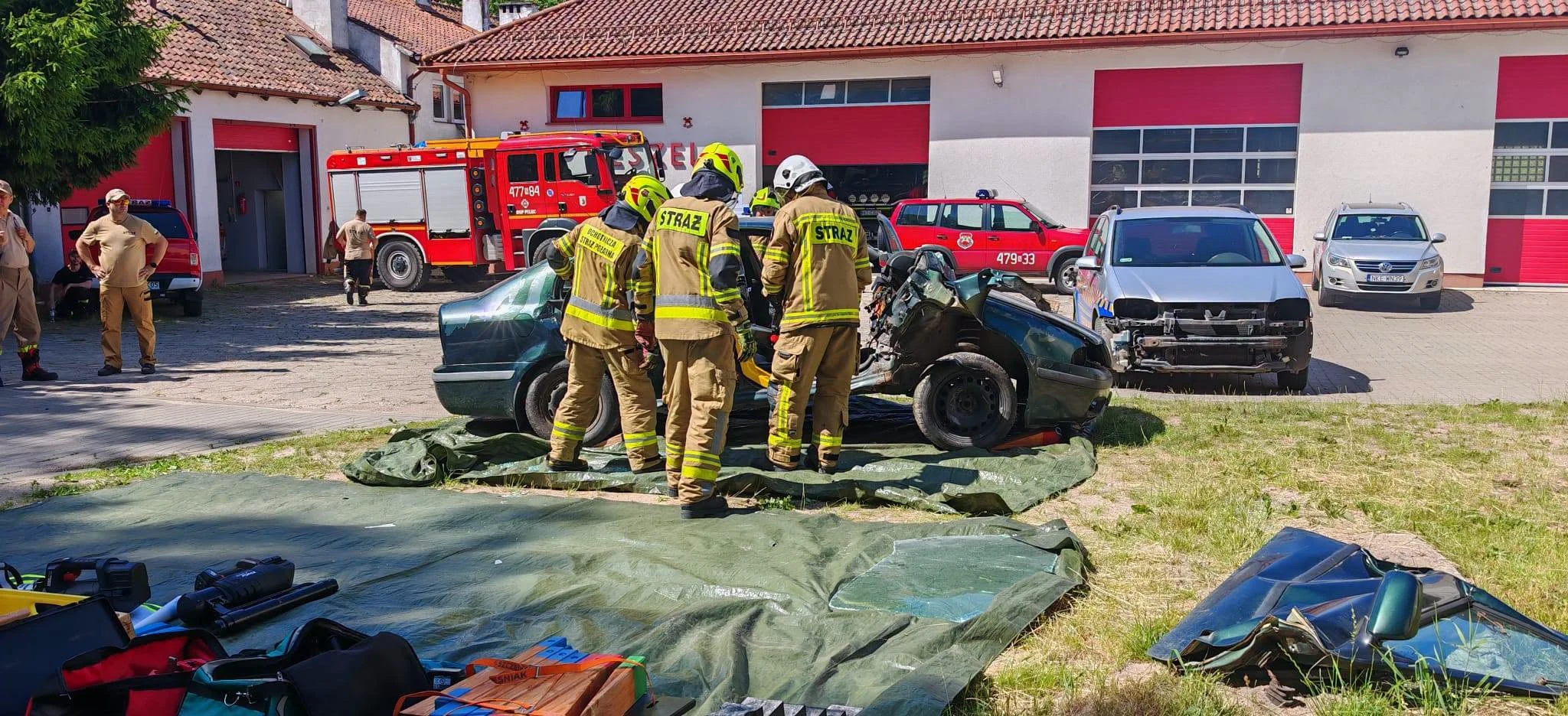 OSP Reszel ćwiczyła ratownictwo techniczne z OSP Pilec — zdjęcie 23