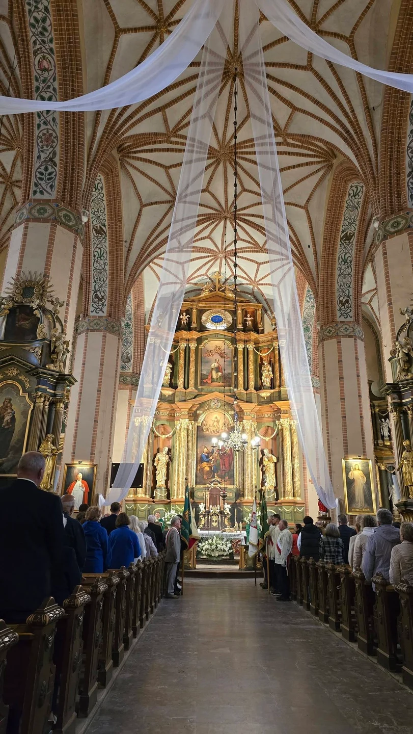 Święto Miasta w Reszlu: uroczysta Msza Święta w toku — zdjęcie 10