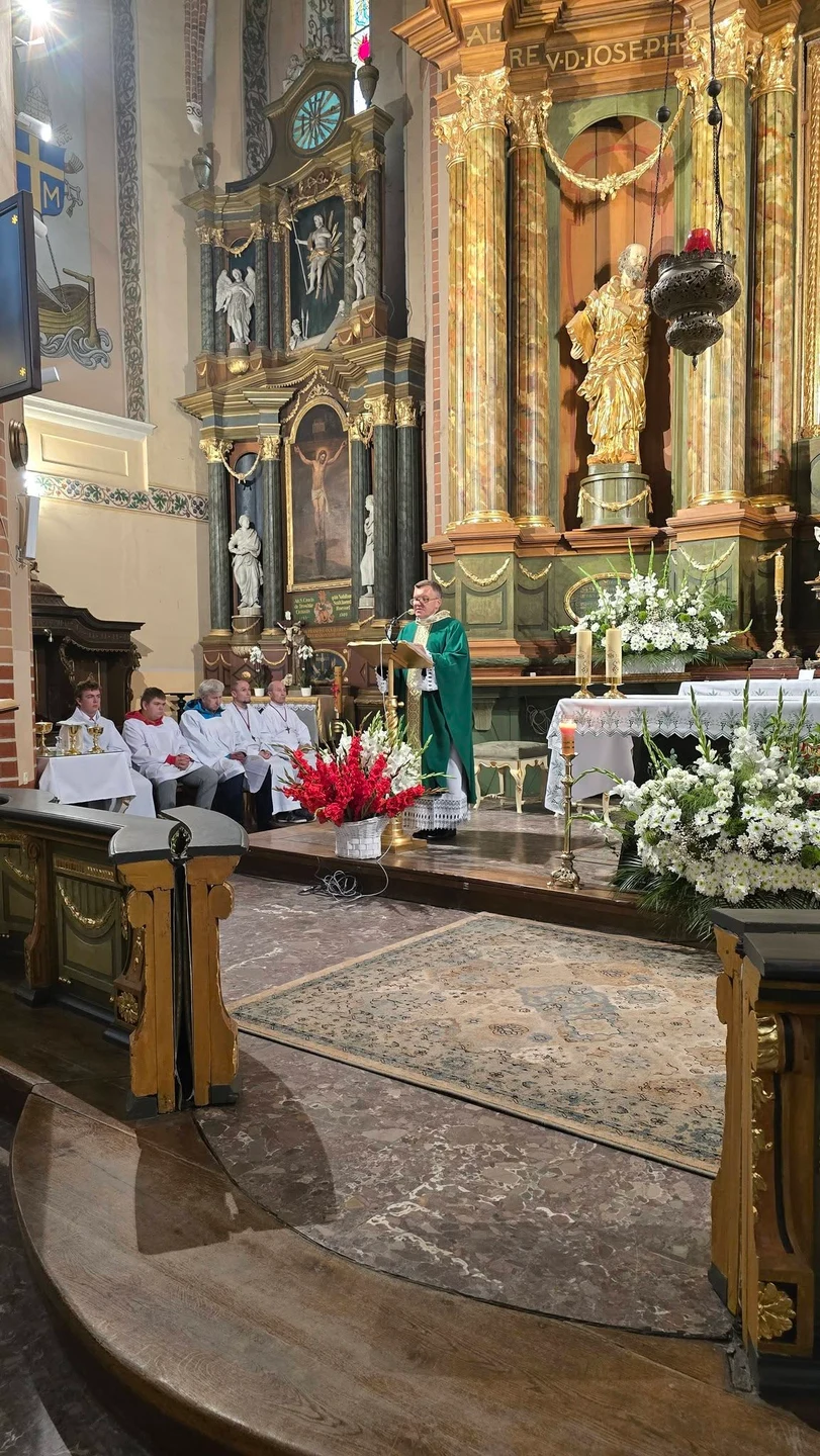 Święto Miasta w Reszlu: uroczysta Msza Święta w toku — zdjęcie 15